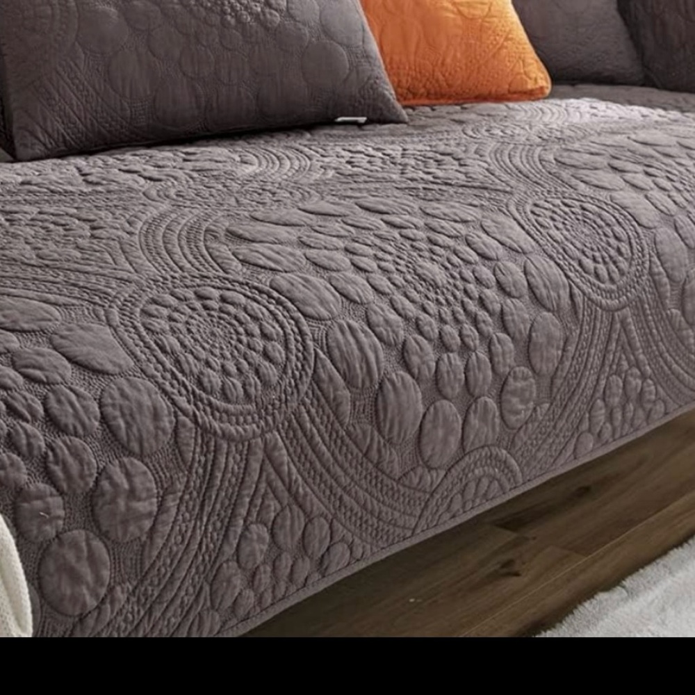 Elegant Gray Quilt
